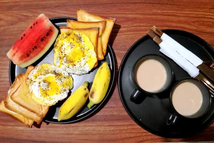 Breakfast/Coffee Service 21 of 26