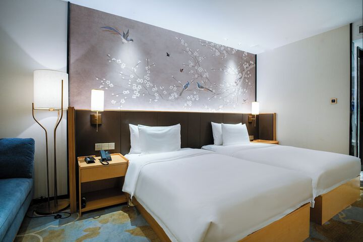 Room 41 of 73