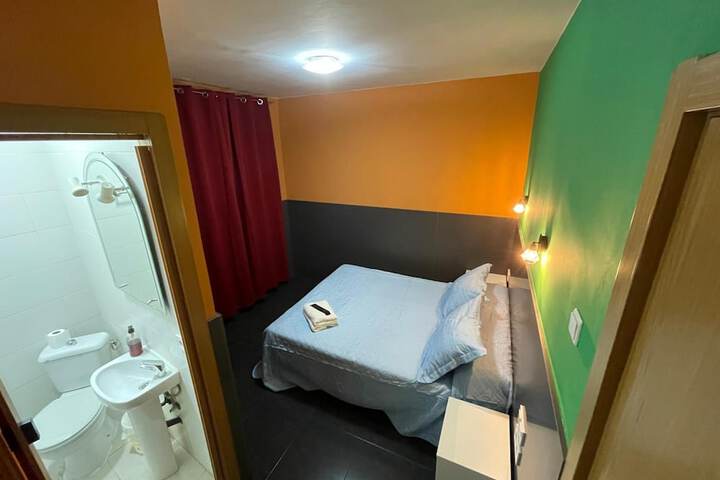 Room 10 of 50