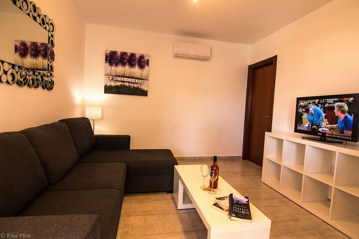 Room 19 of 48