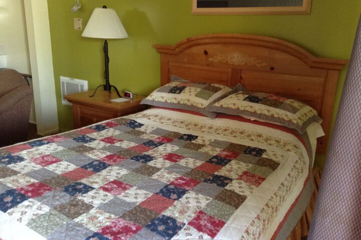 Room 3 of 47