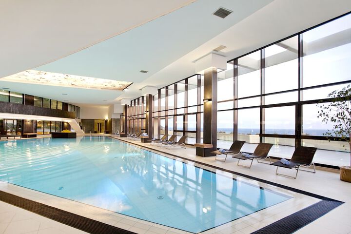 Pool 38 of 75