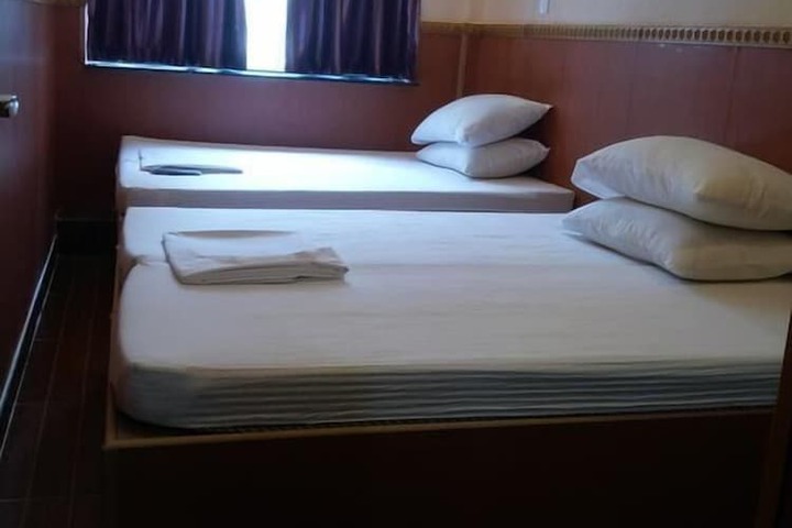 Room 3 of 35