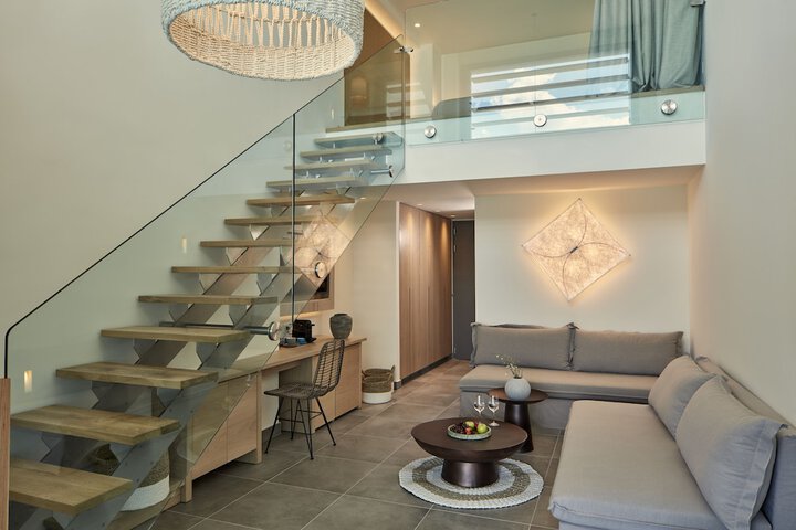 Room 16 of 225