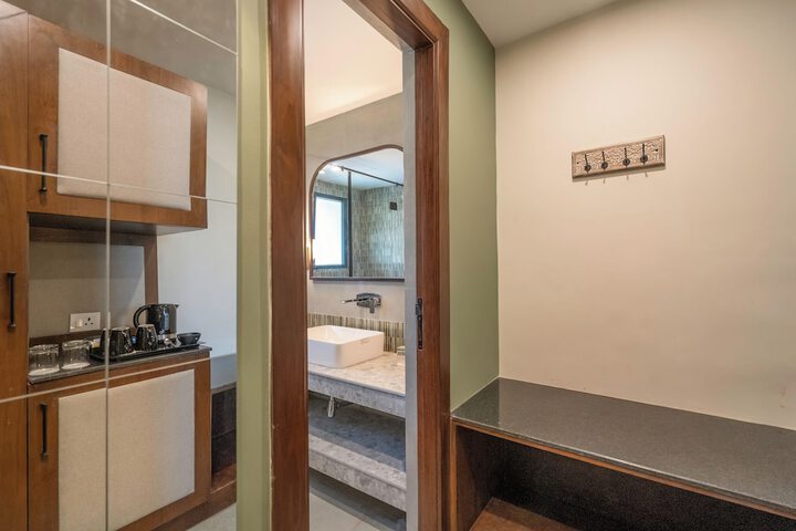 Room 43 of 53