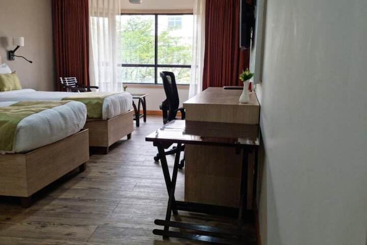 Room 12 of 36