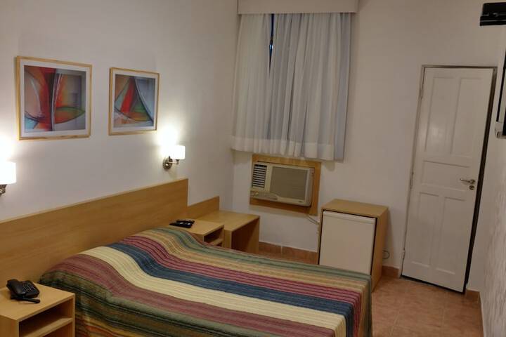 Room 12 of 24