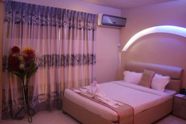 Room 18 of 57