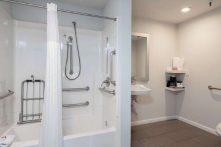 Room 20 of 48