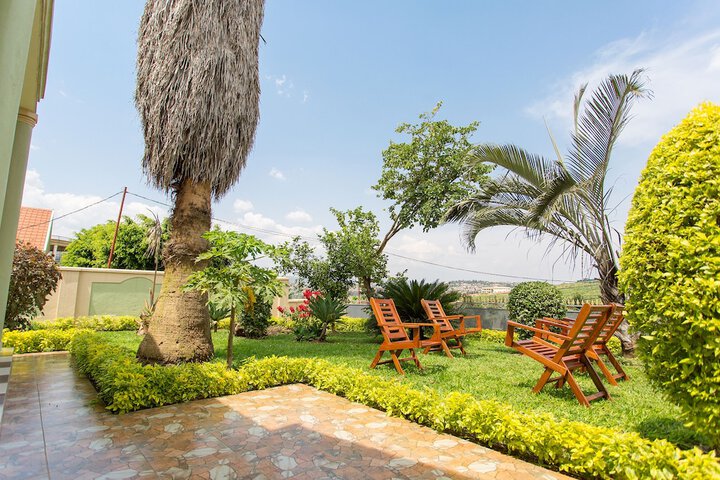 Kereth B & B Living Space