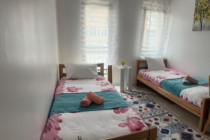 Room 9 of 50