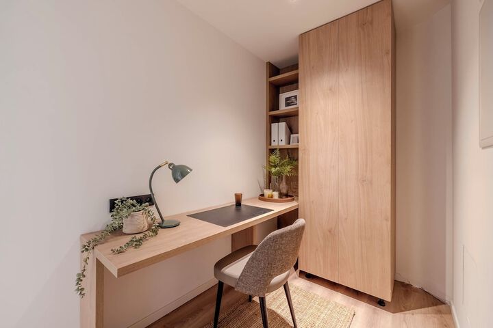 Room 18 of 28