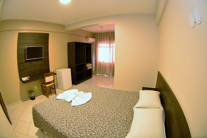 Room 8 of 65