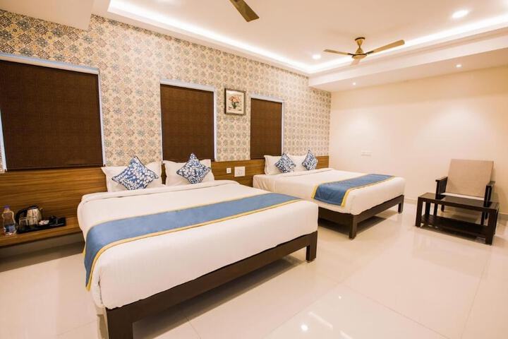 Room 6 of 42