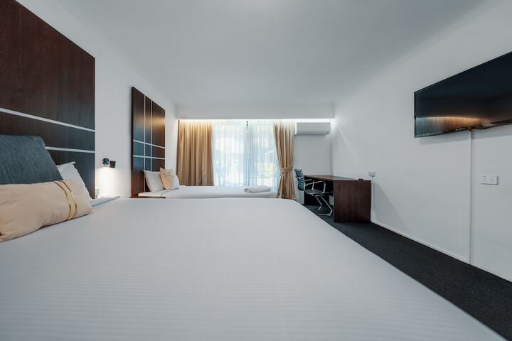 Room 36 of 72