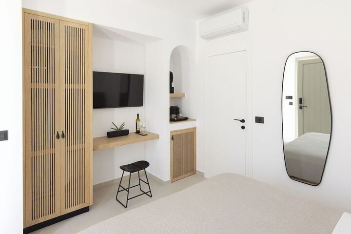 Room 3 of 129