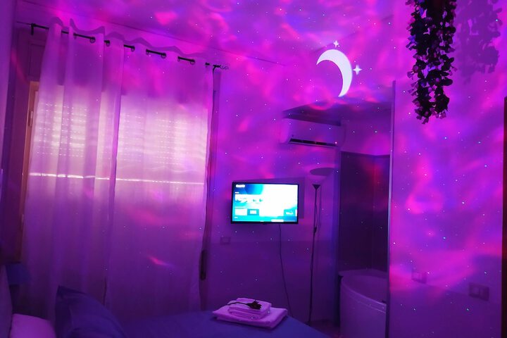 Room 10 of 30