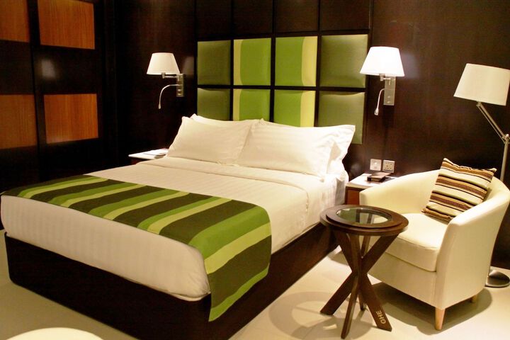 Room 34 of 74