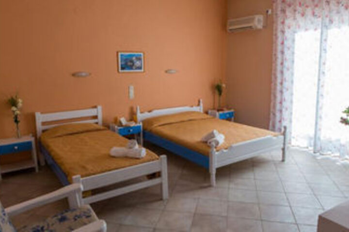 Room 27 of 64