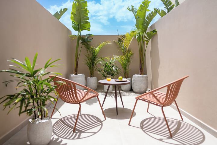 Terrace/Patio 9 of 17