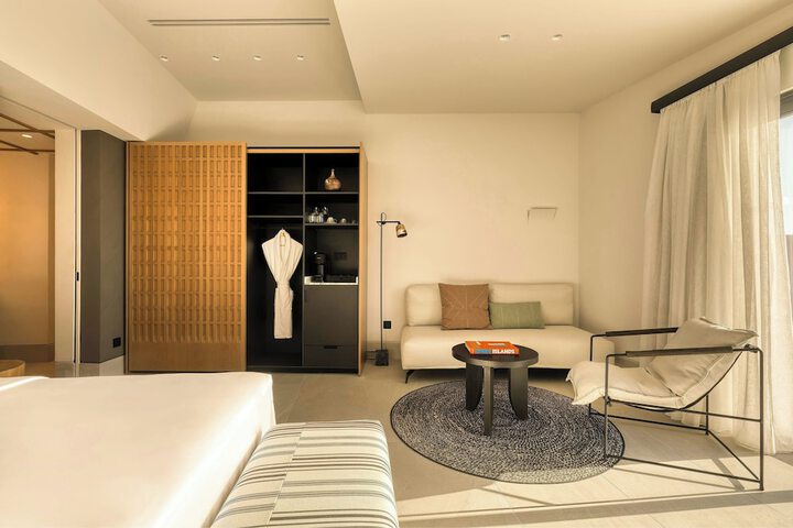 Room 33 of 130