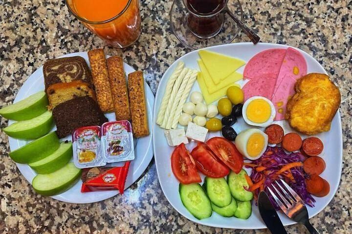 Breakfast/Coffee Service 19 of 23