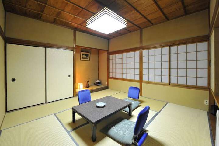 Room 13 of 59