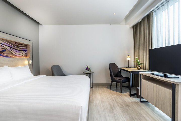 Room 17 of 210