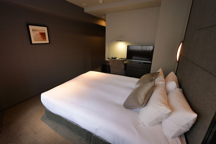 Room 17 of 55