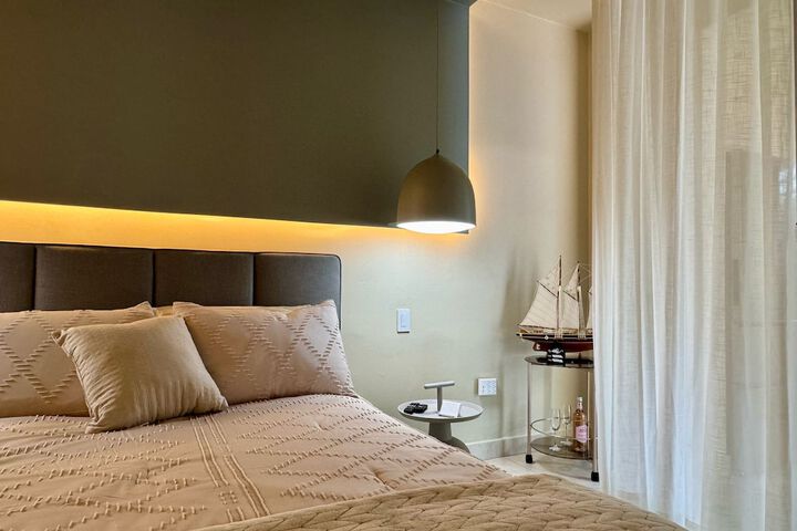 Room 76 of 224
