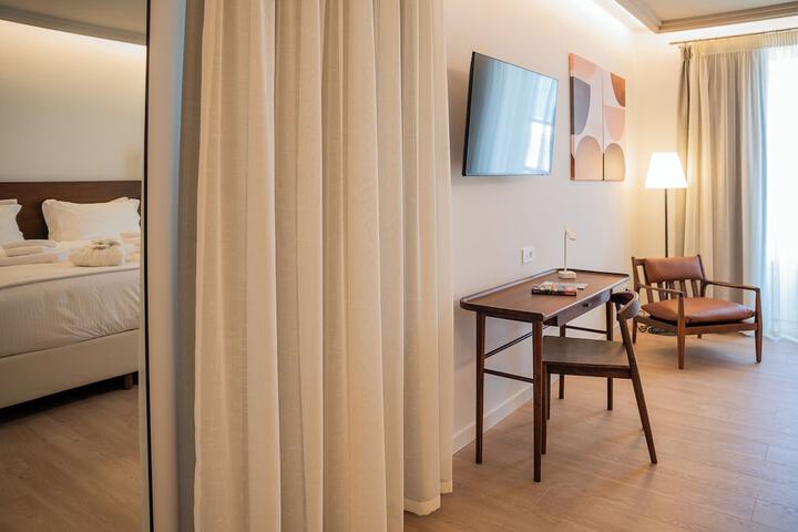 Room 16 of 182