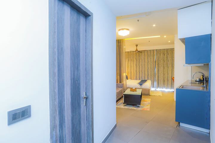 Room 32 of 67