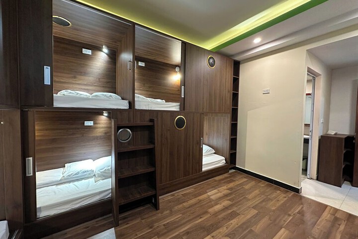 Room 11 of 53