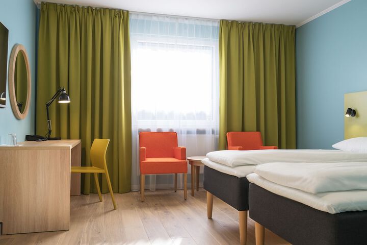Room 8 of 41