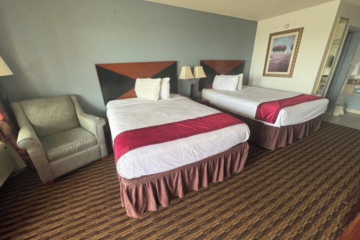 Image of Budget Host Inn