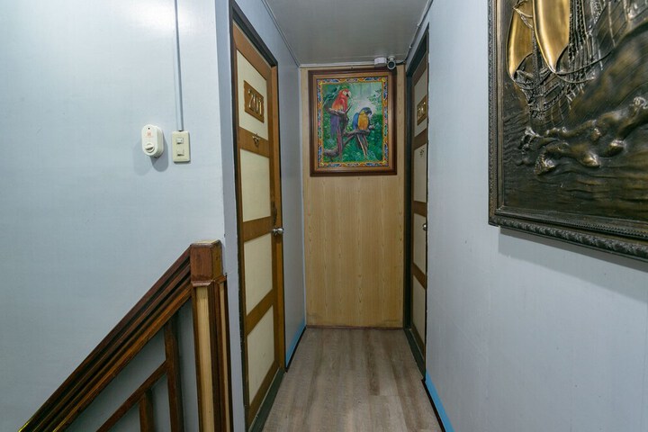Ballroom/Hall 29 of 35