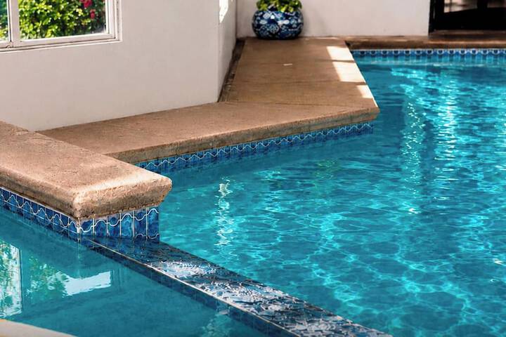 Pools & Facilities