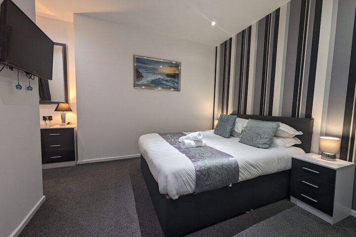Room 10 of 86