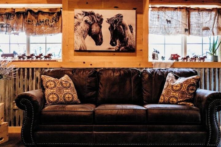 Hotel Interior 4 of 54