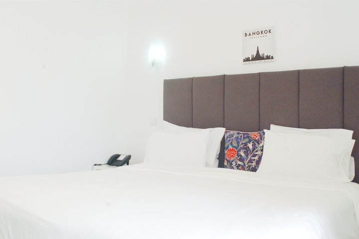 Room 13 of 39