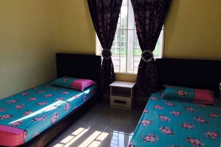 Room 3 of 42