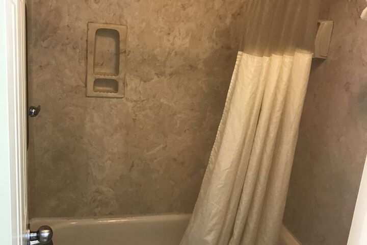 Room 16 of 27