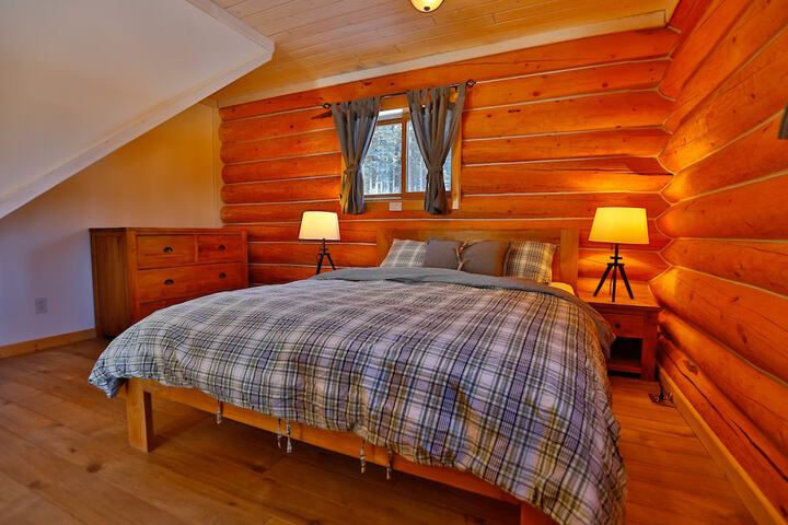 Room 13 of 26