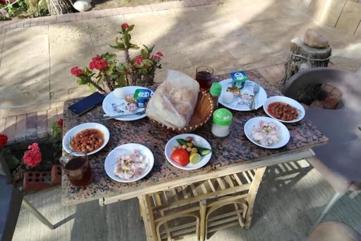 Breakfast/Coffee Service 59 of 96