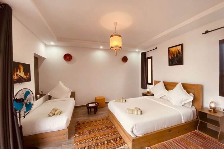 Room 36 of 153