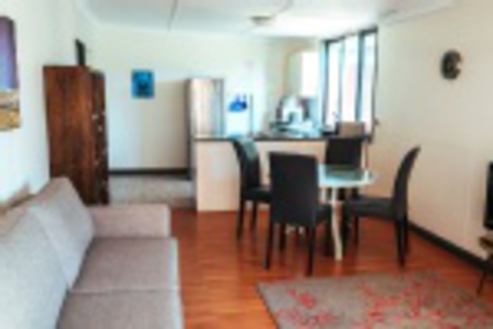 Room 340 of 372