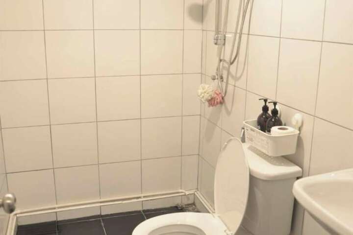 Room 16 of 22