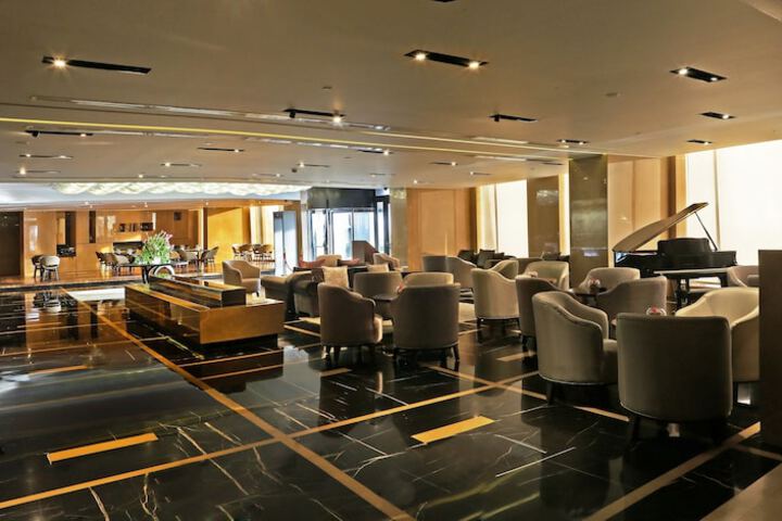 Guest Lobby