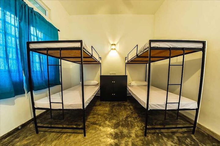 Room 14 of 29