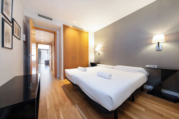 Room 13 of 74